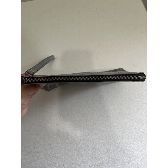 Leaders In Leather Wristlet Embossed Gray Leather Small - Picture 3 of 9